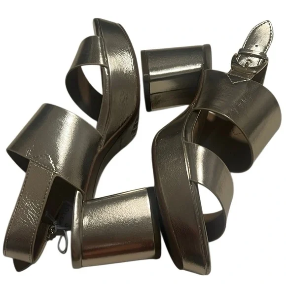 Aerosoles Camilia Gold Metallic Straps Buckle Platform Sandals Size 7 NWOB - Picture 4 of 9